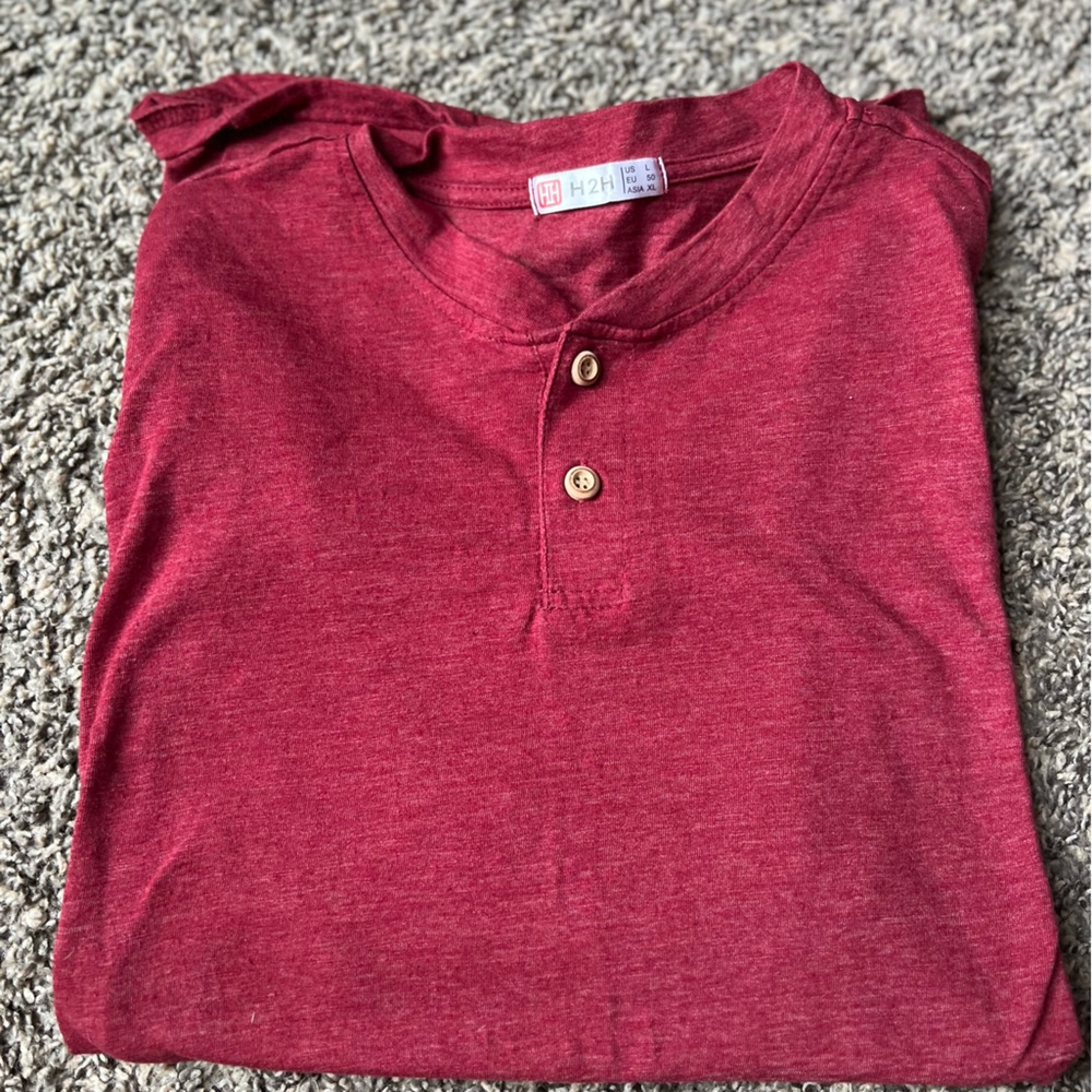 Long sleeve tees